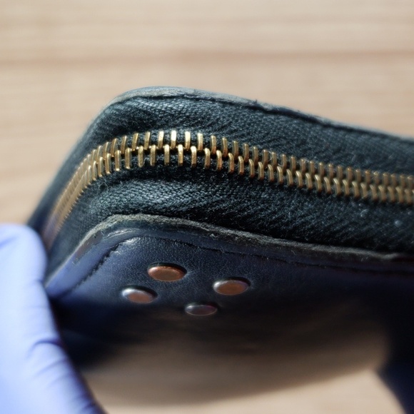 Céline Black Leather Zip Wallet – Vintage, Long Style, Authentic Designer Wallet - Picture 6 of 13